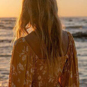 Billabong‎ Women's Tan and White Floral Dress